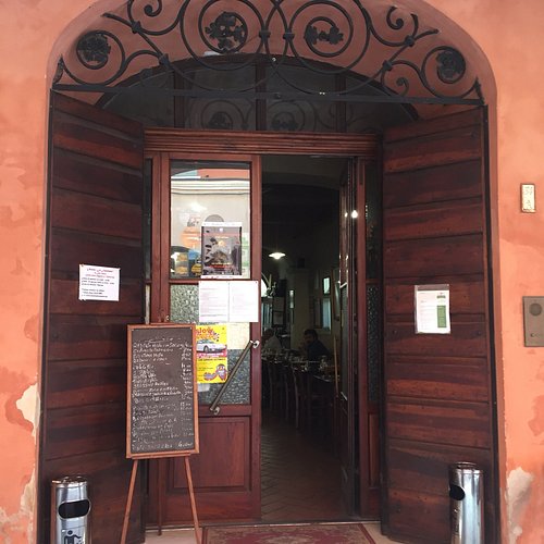 Ingresso dell'Osteria La Fratelansa